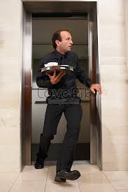 Con el mesero del mexicalli. El Mesero Salio Corriendo Del Elevador Descarga Gratuita Hd Imagen De Fotografia Lovepik