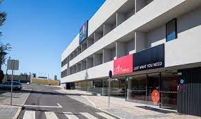 • access to restaurants and hotels will be allowed with the presentation of the eu covid digital certificate or a negative test, children under 12 are exempt. Das Stay Hotel Lisboa Aeroporto Hat Bereits Eroffnet Tourismus Option