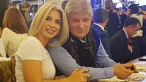 Marian vanghelie își trimite europarlamentarii pe teren în spania și italia. Cine Este Adina Tudorache Fosta SoÈ›ie A Lui Daniel Tudorache Potrivit Dna Fostul Primar È™i A Trecut Averea Pe Numele Ei Universul Net