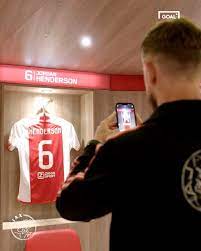 Jordan Henderson was blow away by Ajax's dressing room | Jordan Henderson was blow away by Ajax's dressing room AFC Ajax | By GOAL | Facebook