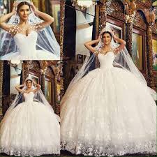 Check spelling or type a new query. Brautkleider Sale Die Eine Sache Zu Tun Fur Brautkleider Verkauf Hochzeitskleider Vintage Hochzeitskleid Kleider Hochzeit