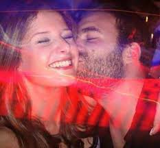 Maria botelho moniz esteve este sábado, 19 de janeiro, à conversa com daniel oliveira em mais uma emissão do alta definição, na sic.depois de ultrapassar o momento complicado em que recordou a morte do namorado, salvador, que perdeu a vida em 2014, maria falou de uma das pessoas que mais a apoiou na sua «reconstrução» após a perda. Maria Botelho Moniz Assombrada Pela Morte Tragica Do Noivo Senti A Minha Alma A Morrer Nacional Flash