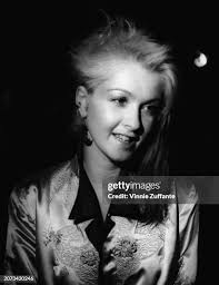 136 Cyndi Lauper 1985 Photos & High Res Pictures