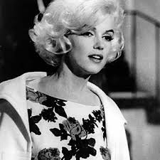 Las Vegas man to unveil rare photo of Marilyn Monroe as a nude hitchhiker