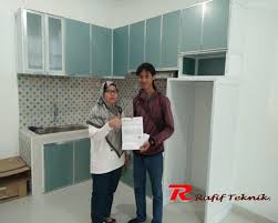 Dengan menggunakan kitchen set dapat membuat pekerjaan lebih efisien. Harga Kitchen Set Aluminium Per Meter Januari 2021 Model Terbaru
