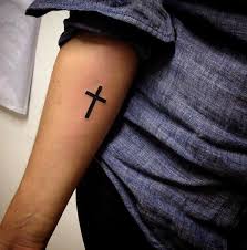 27 Ideas De Tatuajes De Cruces De Hombre Mujer Fotos Significado Pero lo más sorprendente de todo es como el mismo satanás se presenta en la campaña en frente de una gran multitud y trata de avergonzar e intimidar a este hombre de dios; tatuajes de cruces de hombre