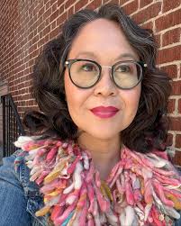 Today is 4 years since Pearl Chin, founder of yarn shop Knitty City in  Manhattan, passed away. I remember her saying to me: “Nancy, always wear  bright lipstick. You should always wear