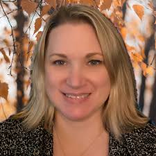 Elizabeth Cambria's Instagram, Twitter & Facebook