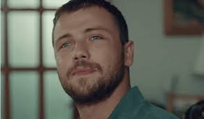 Arıza Ali Rıza (Tolga Sarıtaş) kimdir? Yaşı, dizileri..