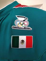 Hermosa playera de los juegos olimpicos londres 2012 donde nuestra seleccion alcanso la maxima gloria ganando la medalla de oro por primera vez una precea que ni brazil con su gran historia futbolistica a ganado. Mexico Copa Camiseta De Futbol 2012