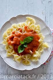Pates A L Ail Et Sauce Tomate Froide Recette Pates A L Ail Recettes De Cuisine Alimentation