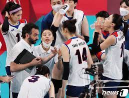 강서브로 인지도는 높였지만 그거 외엔 없던 강소휘는 차치해도 최종예선에서 제3의 레프트로. Bln 2veufryfgm