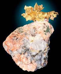 3/4″ bark brown crushed rock. Gold On Pink Granite From Canada Gems And Minerals Crystals Minerals Crystals And Gemstones
