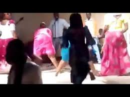 Wasu yanmata da suke rawar tabanan ghana. Download Iskanci Tsirara 3gp Mp4 Codedwap