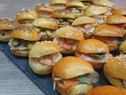 Navettes Aperitives Garnies Un Delice De Cacahuetes Recette Aperitif Dinatoire Aperitif Recettes De Cuisine