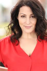 Jennifer Kitchen's Instagram, Twitter & Facebook