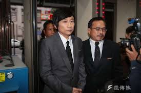 《尋秦記》（英語： back to the past ）是一部香港 科幻 古裝電影，改編自黃易的同名小說，2001年劇集《尋秦記》的續篇，由吳炫輝和黎震龍執導，張家魯編劇，並沿用《尋秦記》劇集原演員，由古天樂、林峯、宣萱、郭羨妮、滕麗名和鄭雪兒主演。 æœ€å°14æ­² è—äººç§¦å‰æ¶‰æ€§ä¾µ8å¥³åˆ¤åˆ'8å¹´ é¢¨å‚³åª'