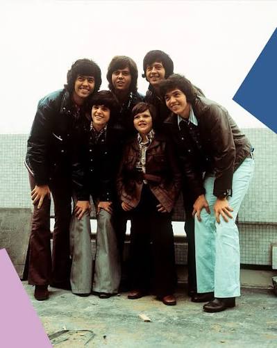 Alan Osmond, het oudste lid, schrijver en producer van The Osmonds, is op  76-jarige leeftijd overleden. Welke Osmonds evergreen is jouw favoriet?  @#onvergetelijk