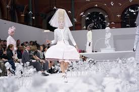 Detail lagu fashion show mp3 dapat kamu nikmati dengan cara klik tombol download mp3 di. Are Fashion Shows Still Relevant University Of Fashion Blog