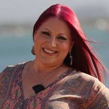 Leticia Ferrer's Instagram, Twitter & Facebook