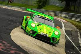 Experience racing, music, sports and much more at the legendary nürburgring! 24h Nurburgring Volksfest Mit Karussell Autobild De