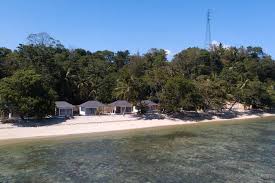 At white sand beach resort malbago, you will experience relaxation through the warming sand, rhythms of the leaves rustling in the air, beautiful sound of the birds chirping early morning & before sunset, and smells of the ocean breeze. White Sands Beach Resort By Eco Divers Lembeh Strait Dive Dream Tauchreisen