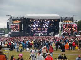 Bezoekers en thuisblijvers ervaren de situatie anders. Pinkpop Wikipedia
