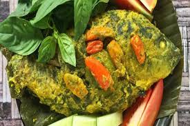 Seperti biasa, sebelum mengolah ikan patin menjadi masakan sedap kita harus membersihkannnya terlebih dahulu dari kotoran dalam perutnya juga sisik. Resep Dan Cara Membuat Pepes Ikan Mas Yang Lezat