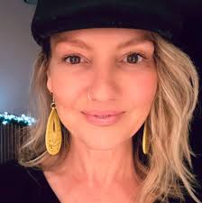 Profile for Missi Simon Corona