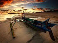 Tawakal pada allah adalah sumber pertolongan pada setiap kelicikan dan kejahatan bertawakal kepada selain allah swt adalah tindakan yang berdosa dan dilatnat oleh allah. Buah Dari Tawakkal Rumaysho Com