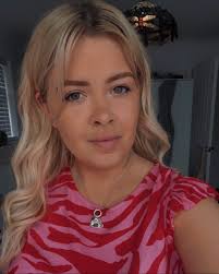 Skin Care Professionals in Cowplain, HAM, Gb