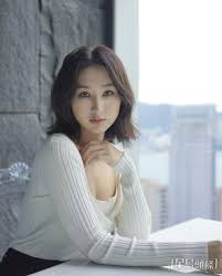 34D高海宁激「凸」露背行画展网民晒生图惊揭真实身形大缩水？