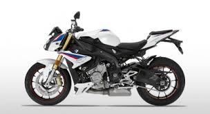The motorcycle is about unbridled power and pushing yourself to the very edge while on the track. Bmw S 1000 R 2021 Philippines Price Specs Official Promos Motodeal