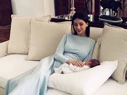 Isteri kepada sultan kelantan, sultan muhammad v, rihana oksana petra bersedia seandainya dikurniakan cahaya mata yang ramai. Kehidupan Kami Berubah Sejak Kehadiran Anak Comel Ini Sinar Harian