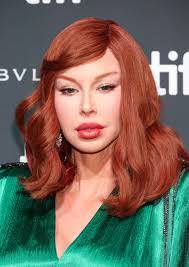 Roberta Thorpe's Instagram, Twitter & Facebook