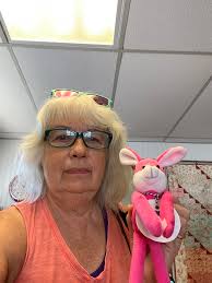 My sister Dawn and I found this little guy at Linda's Country Quilt Shop  today. We also found one at Happy Little Quilt Shop, but we're so busy  talking we forgot to