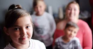 Doctors thought Ellie-Mai, 10, had hay fever... it turned out she had a  rare kidney disorder