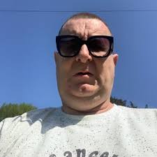 Darren Deacon (@DarrenDeacon2)