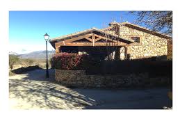 Con excelente ubicación, 10 m de frente x 24 m de fondo, ideal. Casa De Piedra En Venta Madrid Sierra Norte Vistas A Somosierra 250 000 Aldeasabandonadas Com