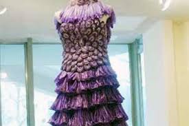 Check spelling or type a new query. Pengantin Pantai Kukup Akan Kenakan Busana Daur Ulang