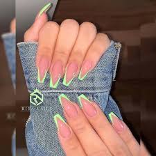 Pin By Budai Agnes On Mukormok In 2020 Kylie Nails Pink Acrylic Nails Acrylic Nails Coffin Short