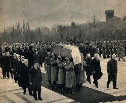 He died on march 19, 1965 in bucharest, romania. Inmormantarea TovarÄƒÈ™ului Gheorghe Gheorghiu Dej Bucurestiul Meu Drag