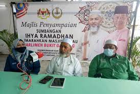Majlis tersebut diserikan juga dengan kehadiran kepimpinan yang terdiri dari yang dipertua pas kawasan bukit gantang af ust nordin jaafar, yb dato' seri nizar jamaluddin selaku ahli parlimen dan juga. Ahli Parlimen Bukit Gantang Sedia Berdepan Umno Sound Corner