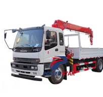 Buy Isuzu FTR lorry truck with hydraulic crane,Chinese Isuzu ...