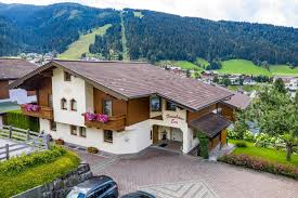 Der neubau der flying mozart in wagrain, einem der hauptzubringer im gesamten skigebiet, beginnt ebenfalls in diesen tagen. Ferienhaus Eva Flachau Aktualisierte Preise Fur 2021