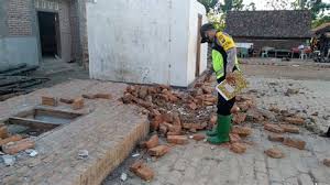 Hari ini tim gingsul ingin berbagi peluang kerja terbaru di kuningan untuk sobat semuanya. Lowongan Kerja Kuli Bangunan Karawa Daftar Negara