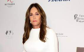 He revealed his plans to transition into a woman in an exclusive interview on april 24 with diane sawyer. Die Kardashians Das Halt Caitlyn Jenners Mutter Wirklich Von Kris Jenner Co