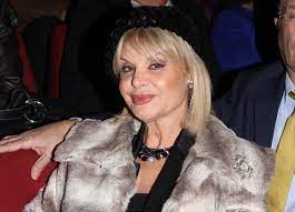 Και αν ένα θύμα βιασμού. H Maria Iwannidoy Den 8elei Gamo Para Mono Arrabwna Me Ton Dhmhtrh Krhtiko