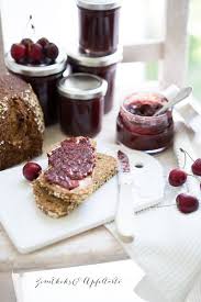 Schwarzwalder Kirsch Marmelade Mit Schuss Und Schokolade Marmelade Sauerkirschen Rezepte Schwarzwalder Kirsch