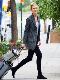 7 Celebrity Approved Ways To Wear Leggings To Work Outfits With Leggings Fall Outfits For Work Boots And Leggings